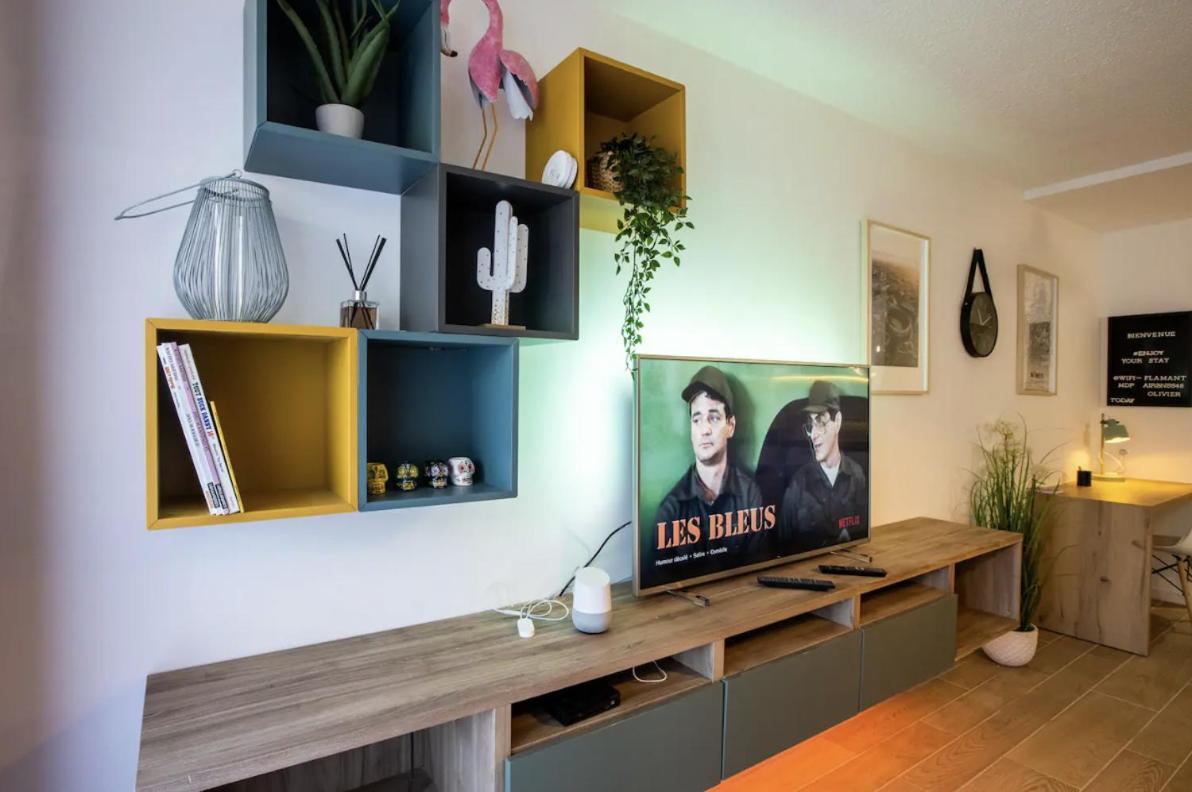 Studio Terrasse & Parking Gratuit En Residence Nîmes Eksteriør billede